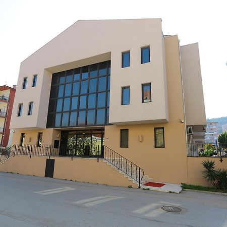 Montania Town Hotel Mudanya Ngoại thất bức ảnh