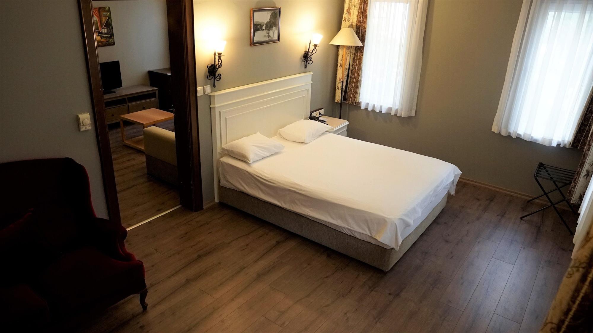 Montania Town Hotel Mudanya Ngoại thất bức ảnh